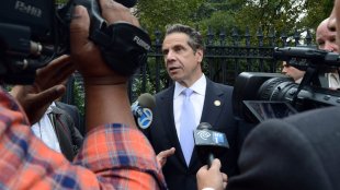 New York governor, Andrew Cuomo answer reporter's questions
