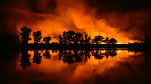 wild fires raging in California